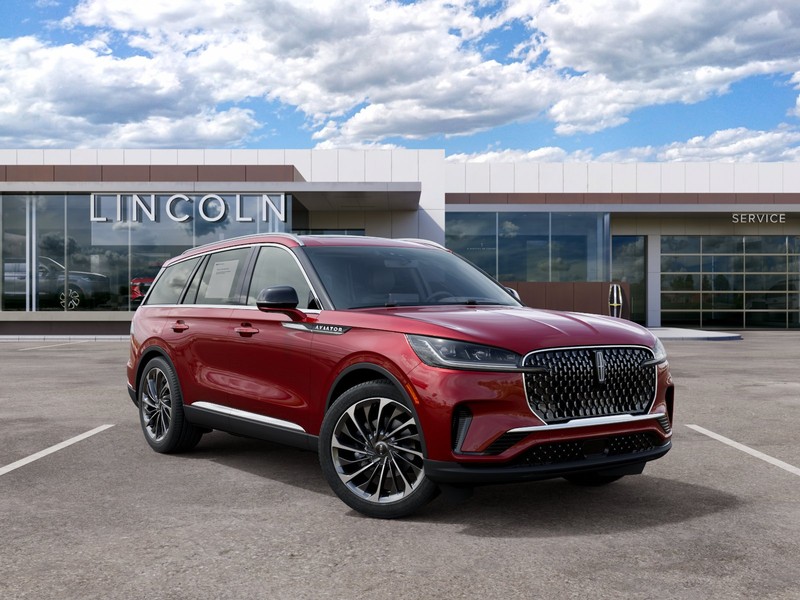Lincoln Aviator Vehicle Full-screen Gallery Image 04