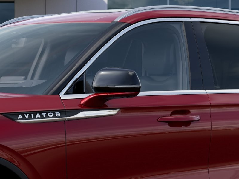 Lincoln Aviator Vehicle Full-screen Gallery Image 20