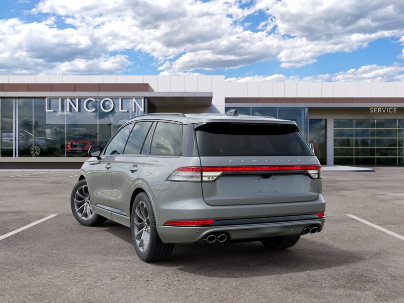 Lincoln Aviator Vehicle Full-screen Gallery Image 08