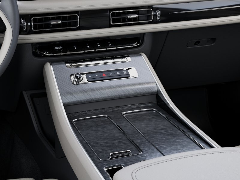 Lincoln Aviator Vehicle Full-screen Gallery Image 15