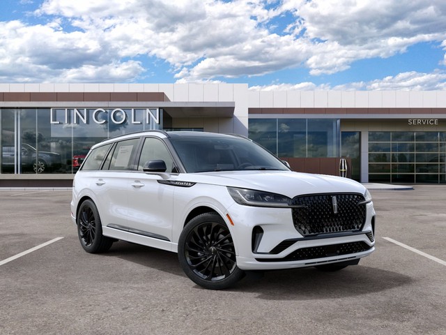 2027 Lincoln Aviator Leather thumbnail image 04