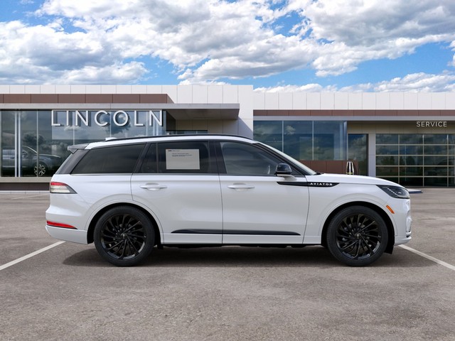 2027 Lincoln Aviator Leather thumbnail image 05