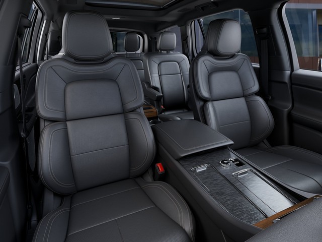 2027 Lincoln Aviator Leather thumbnail image 10
