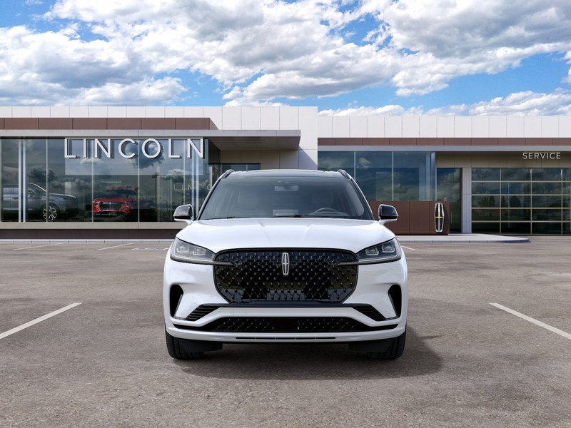 Lincoln Aviator Vehicle Full-screen Gallery Image 03