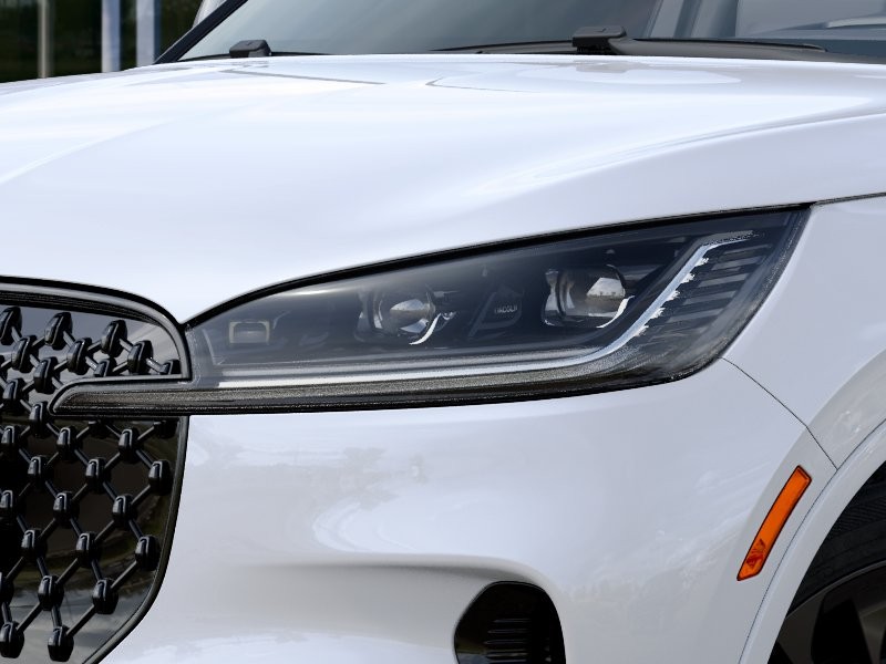 Lincoln Aviator Vehicle Full-screen Gallery Image 18