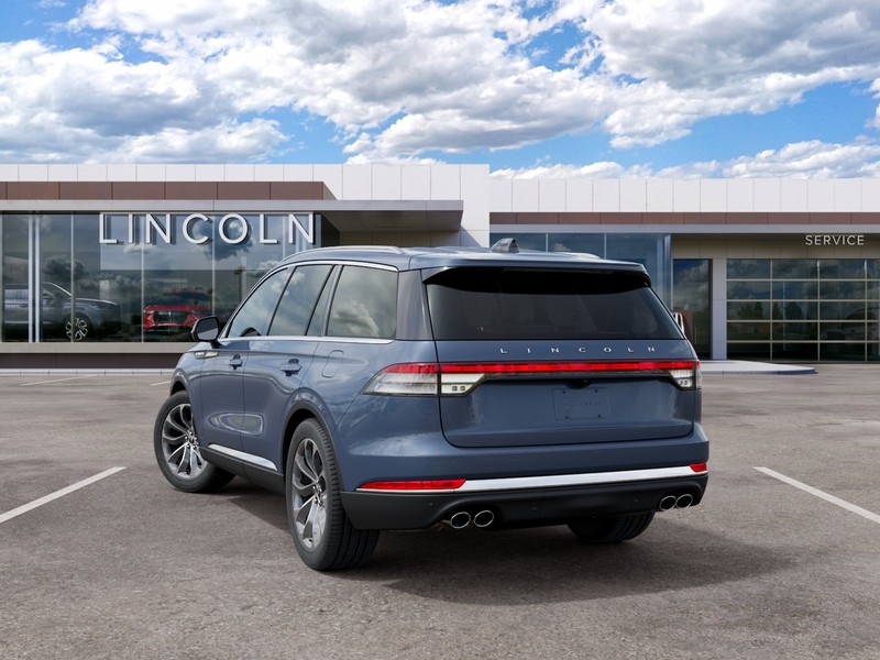 Lincoln Aviator Vehicle Full-screen Gallery Image 08