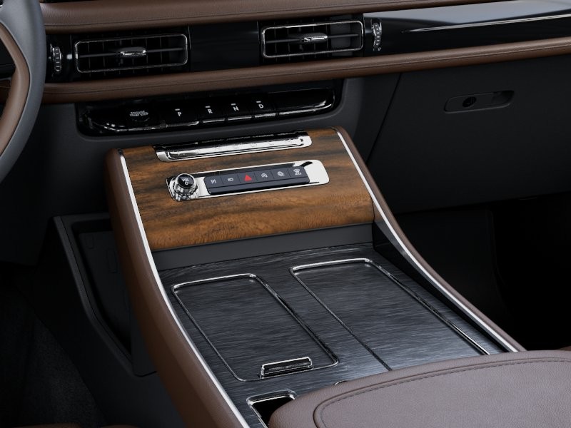 Lincoln Aviator Vehicle Full-screen Gallery Image 15