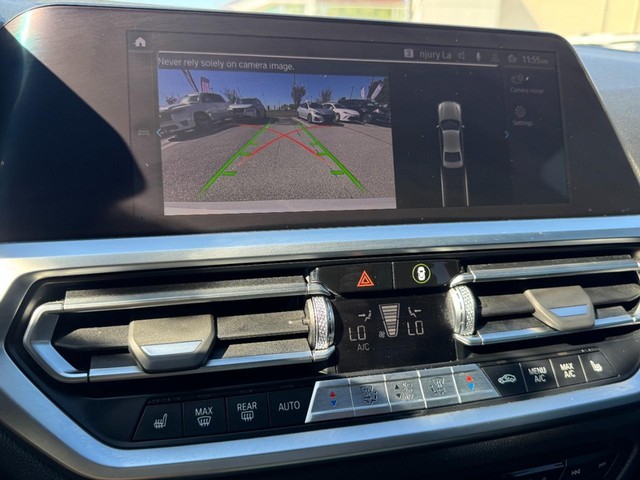 2022 BMW 3 Series 330e xDrive thumbnail image 24