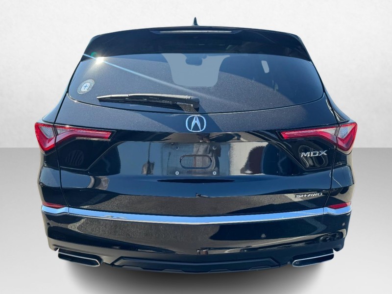 Acura MDX Vehicle Full-screen Gallery Image 06