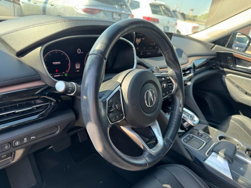 Acura MDX Vehicle Full-screen Gallery Image 15