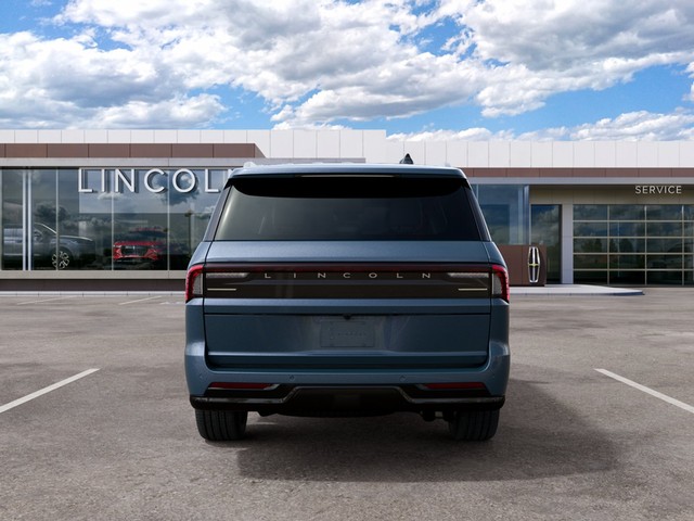 2027 Lincoln Navigator L Reserve thumbnail image 07