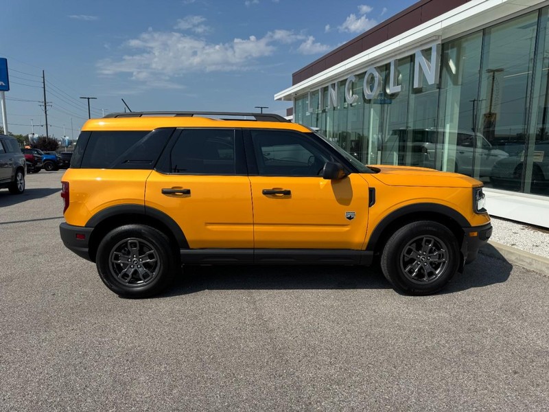 Ford Bronco Sport Vehicle Full-screen Gallery Image 02