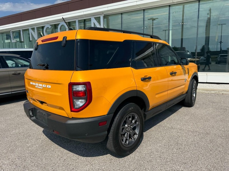 Ford Bronco Sport Vehicle Full-screen Gallery Image 03