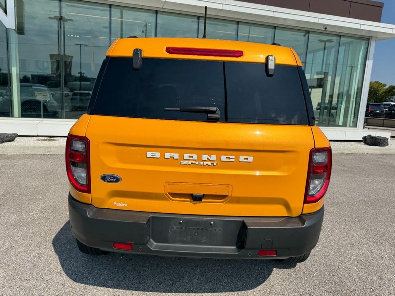 Ford Bronco Sport Vehicle Full-screen Gallery Image 04
