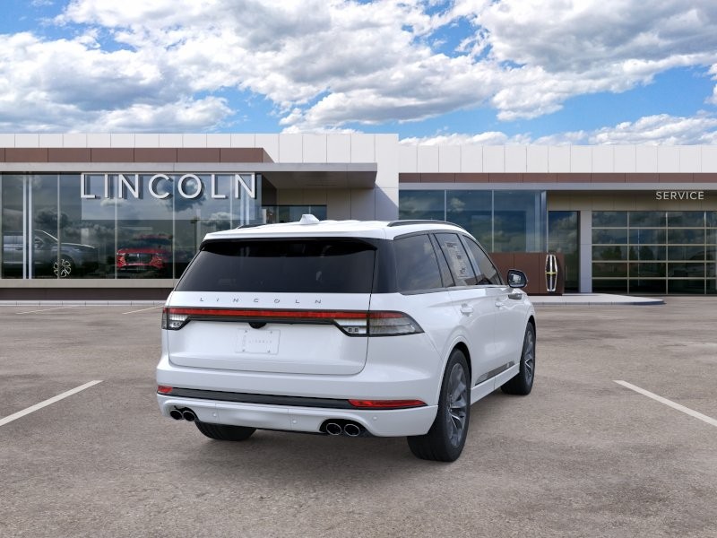 Lincoln Aviator Vehicle Full-screen Gallery Image 08