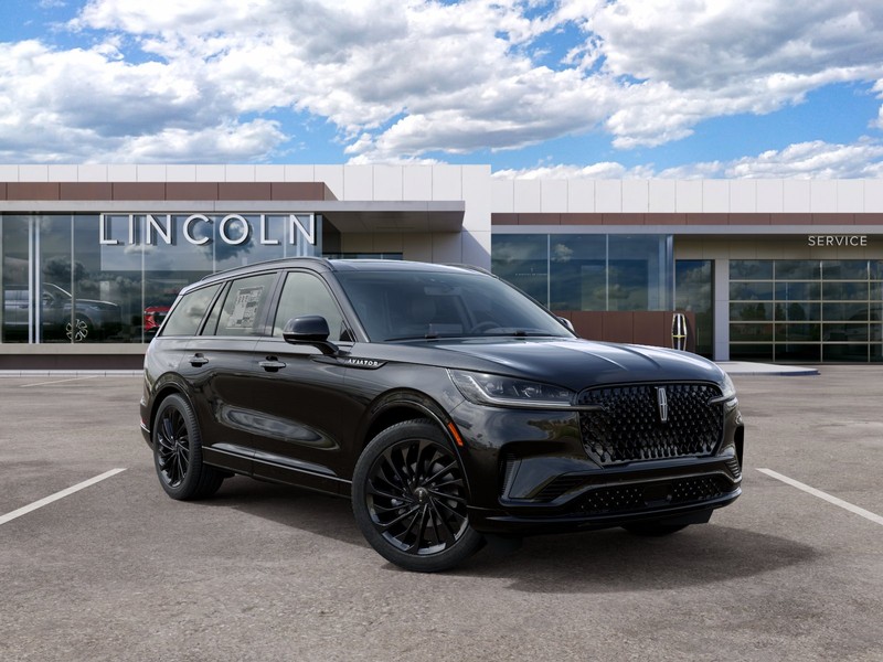 Lincoln Aviator Vehicle Full-screen Gallery Image 04