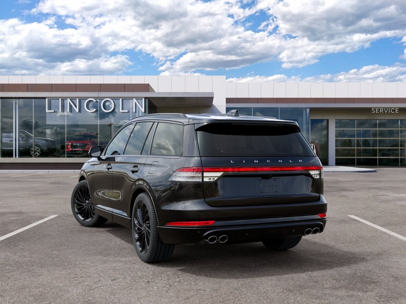 Lincoln Aviator Vehicle Full-screen Gallery Image 08