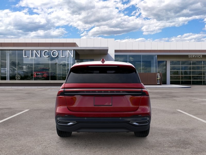 Lincoln Nautilus Vehicle Full-screen Gallery Image 05