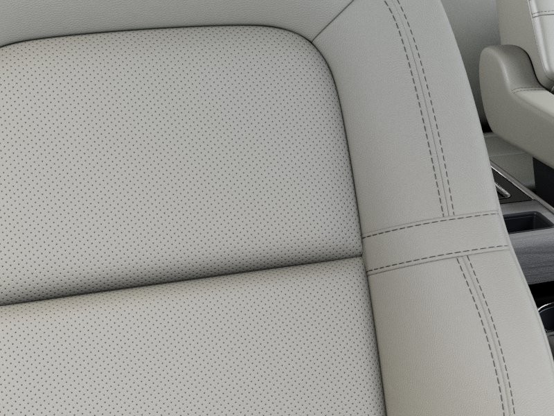 Lincoln Aviator Vehicle Full-screen Gallery Image 16
