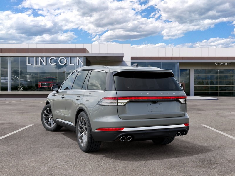 Lincoln Aviator Vehicle Full-screen Gallery Image 08