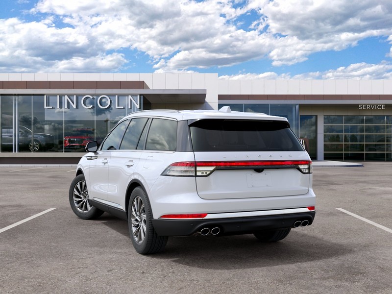 Lincoln Aviator Vehicle Full-screen Gallery Image 08