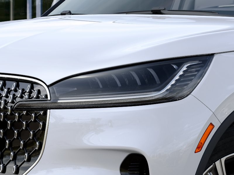 Lincoln Aviator Vehicle Full-screen Gallery Image 18