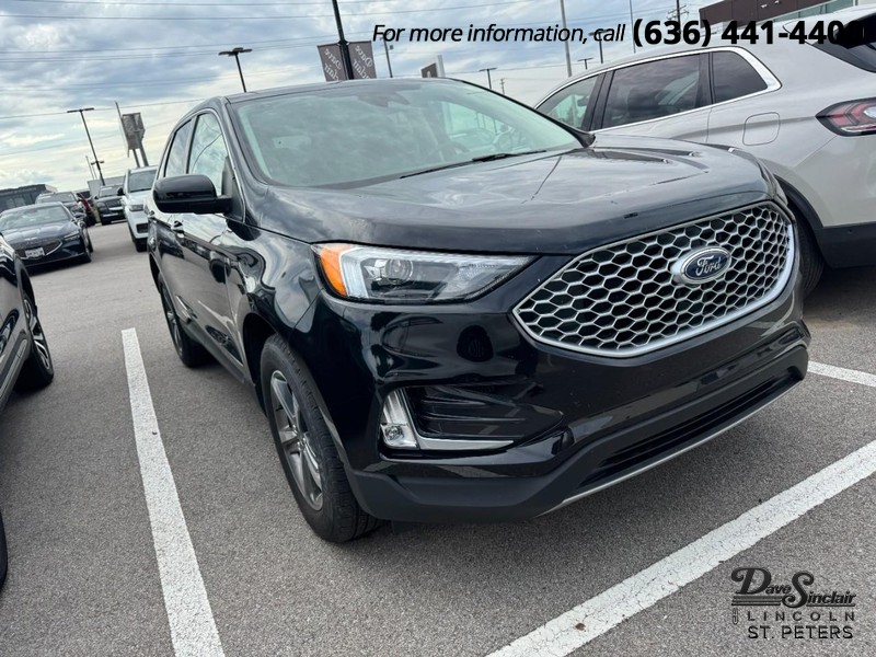 Ford Edge Vehicle Full-screen Gallery Image 01