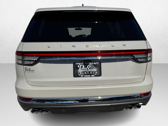 2024 Lincoln Aviator Reserve thumbnail image 06