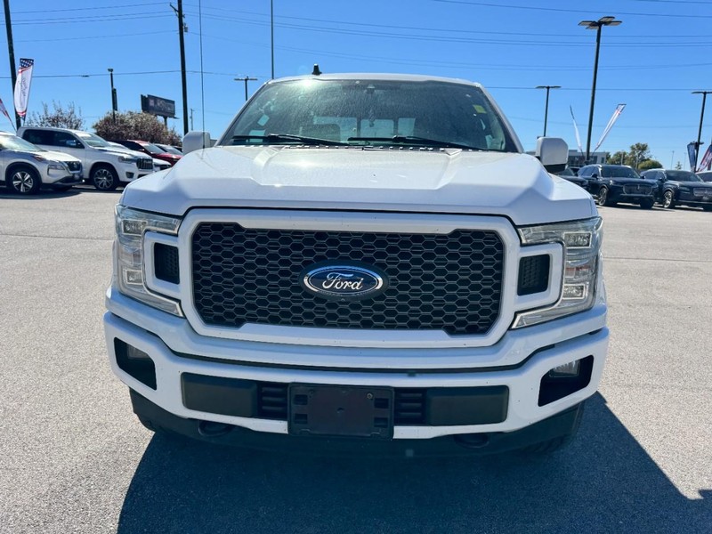 Ford F-150 Vehicle Full-screen Gallery Image 02