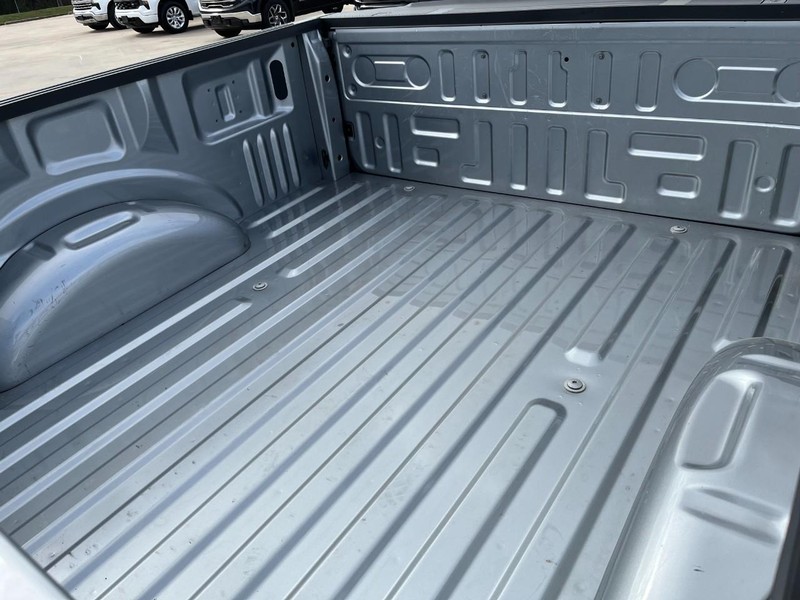 Ford F-150 Vehicle Full-screen Gallery Image 12