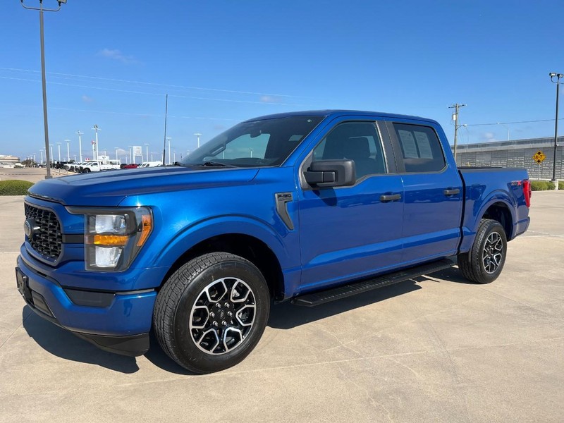 Ford F-150 Vehicle Full-screen Gallery Image 2