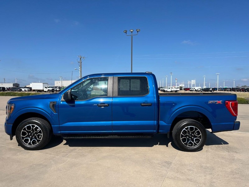 Ford F-150 Vehicle Full-screen Gallery Image 3