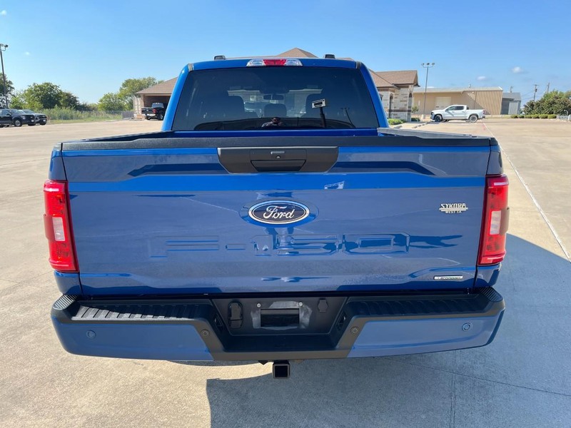 Ford F-150 Vehicle Full-screen Gallery Image 5