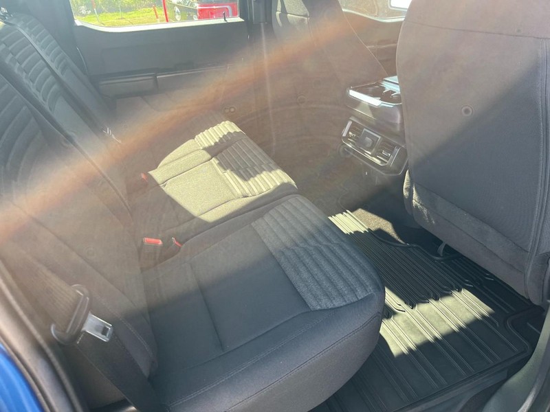 Ford F-150 Vehicle Full-screen Gallery Image 20