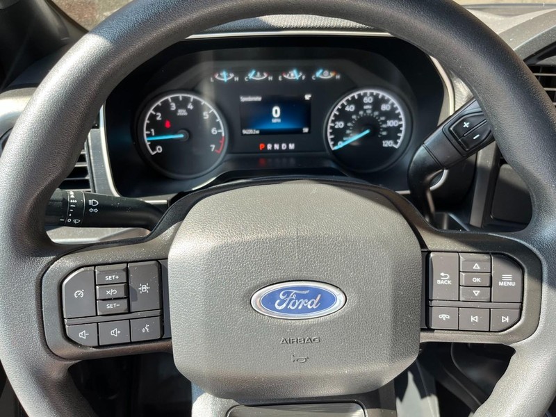 Ford F-150 Vehicle Full-screen Gallery Image 23