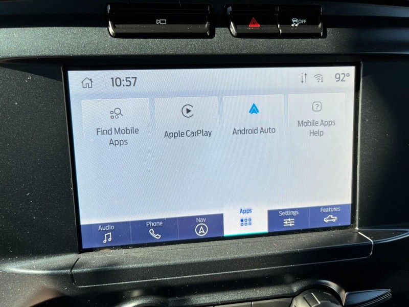 Ford F-150 Vehicle Full-screen Gallery Image 29