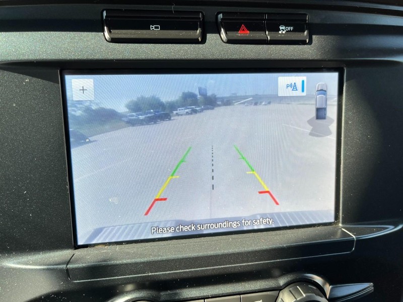 Ford F-150 Vehicle Full-screen Gallery Image 30