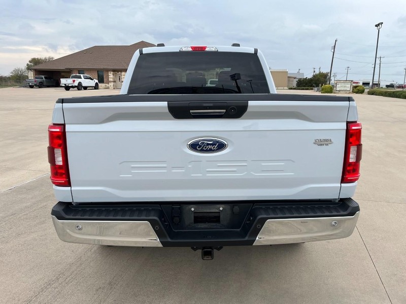 Ford F-150 Vehicle Full-screen Gallery Image 5