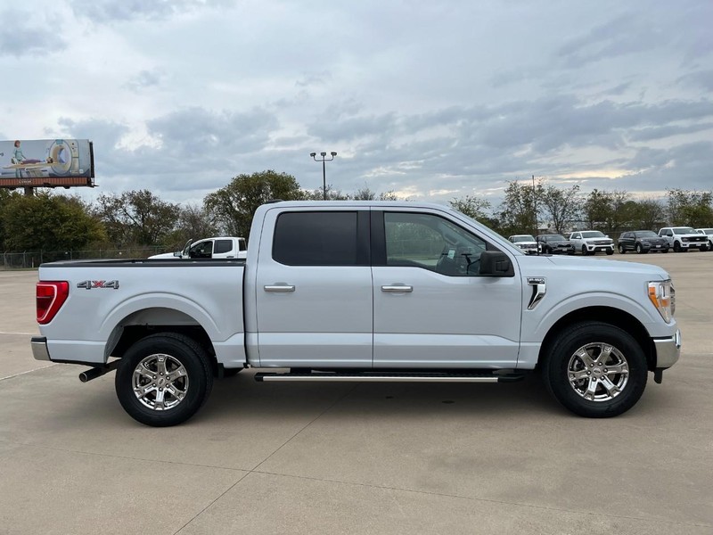 Ford F-150 Vehicle Full-screen Gallery Image 7