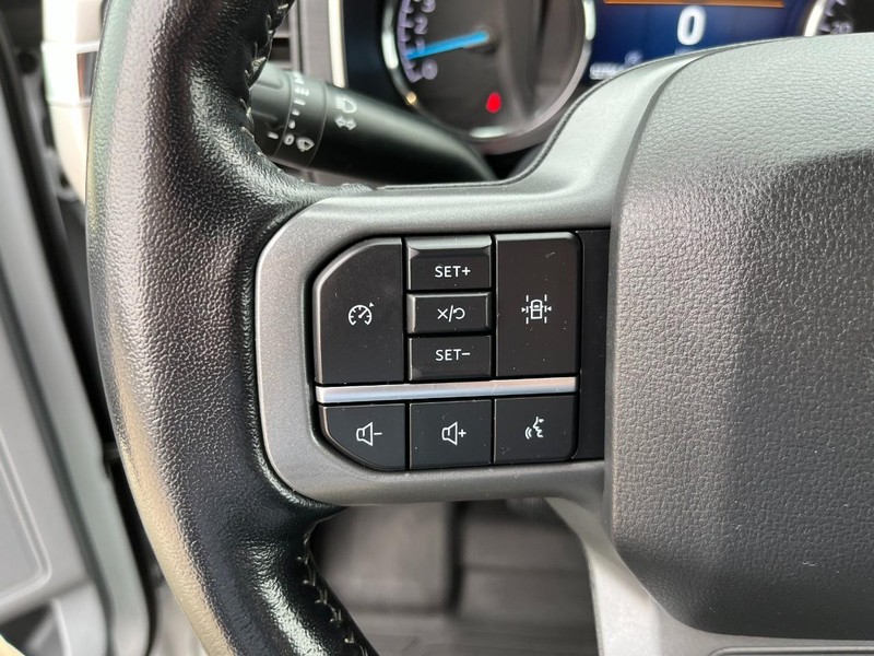 Ford F-150 Vehicle Full-screen Gallery Image 23