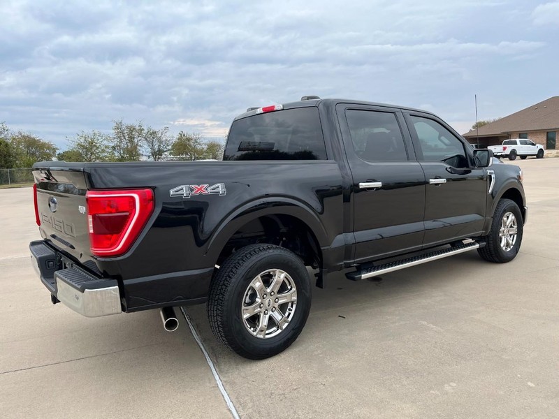 Ford F-150 Vehicle Full-screen Gallery Image 6