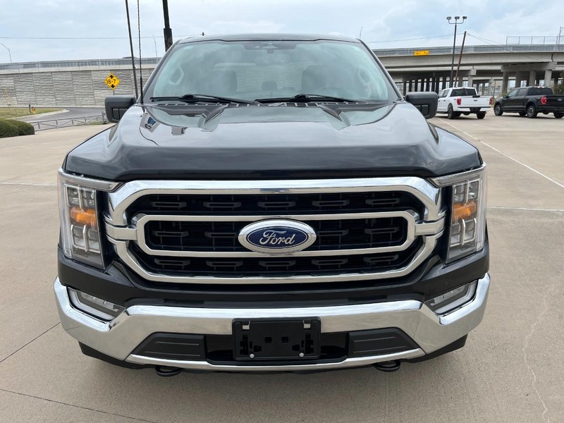 Ford F-150 Vehicle Full-screen Gallery Image 9