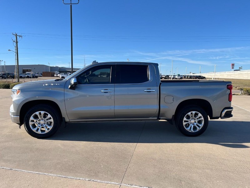 Chevrolet Silverado 1500 Vehicle Full-screen Gallery Image 03