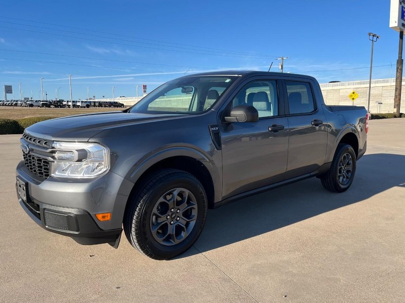 Ford Maverick Vehicle Full-screen Gallery Image 2