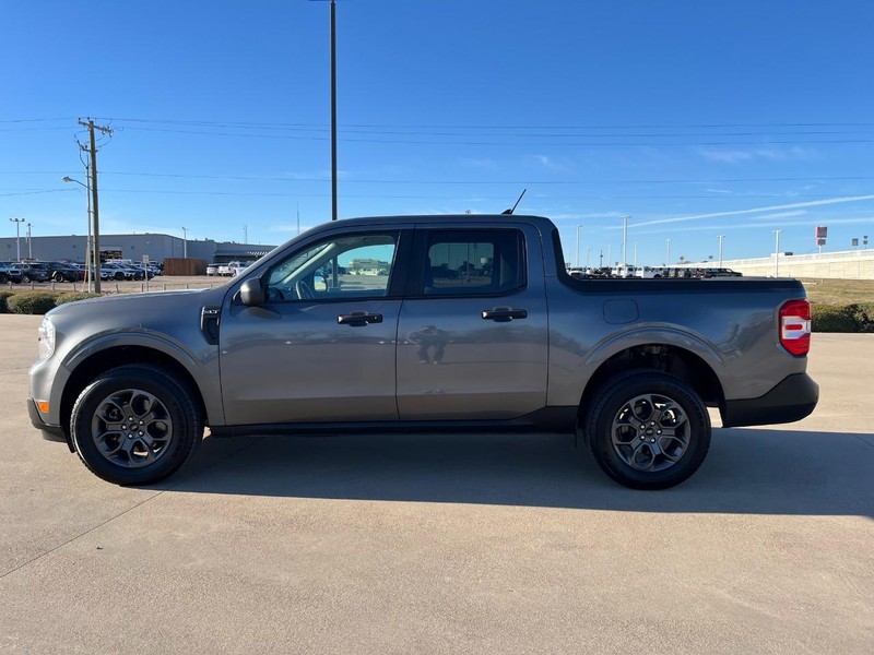 Ford Maverick Vehicle Full-screen Gallery Image 3