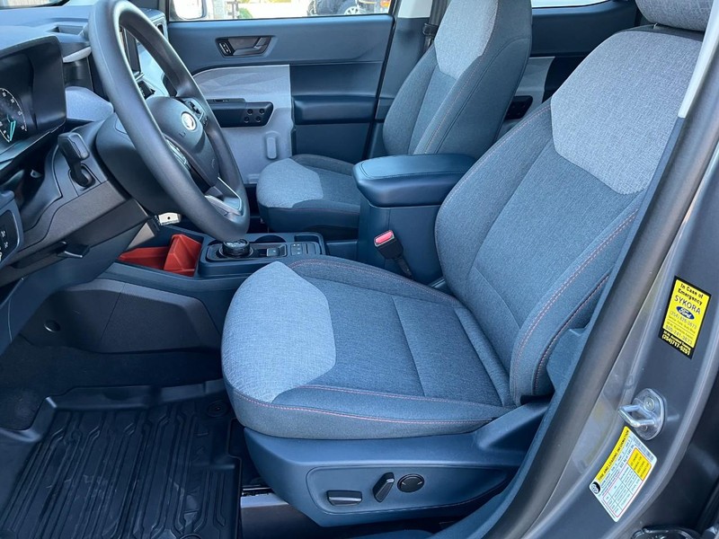 Ford Maverick Vehicle Full-screen Gallery Image 13