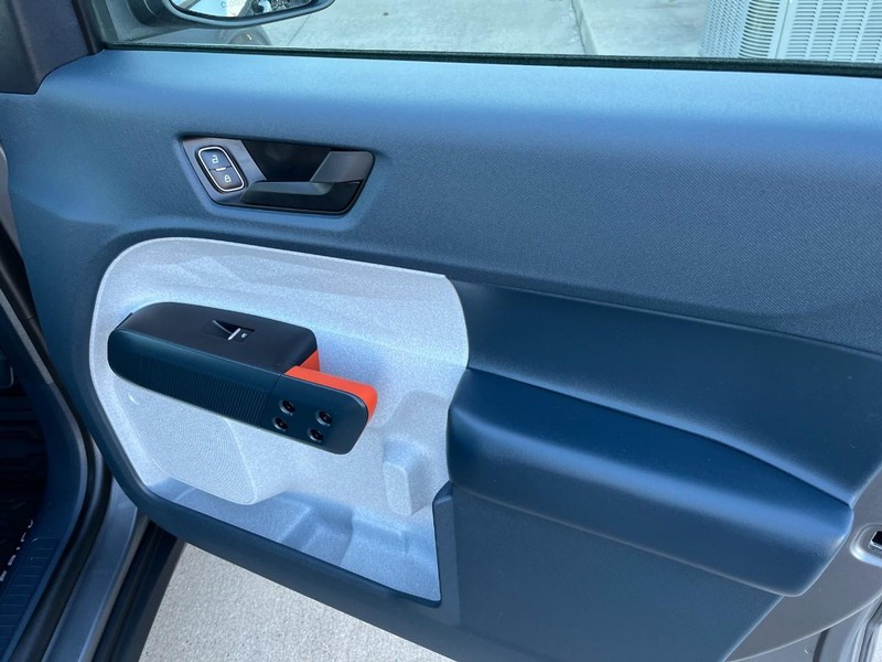 Ford Maverick Vehicle Full-screen Gallery Image 20