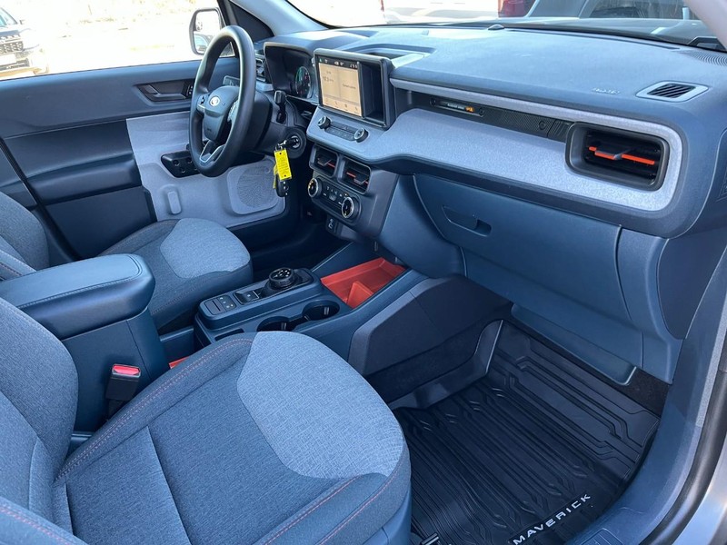Ford Maverick Vehicle Full-screen Gallery Image 22