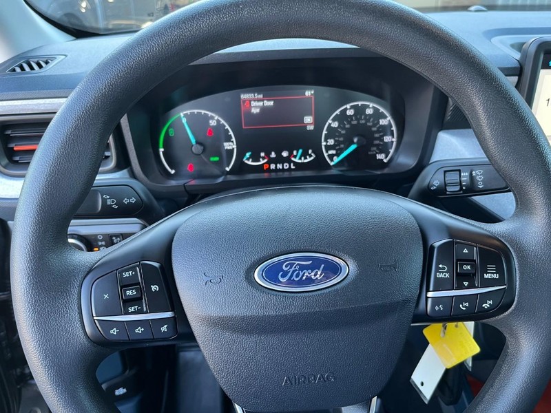 Ford Maverick Vehicle Full-screen Gallery Image 23