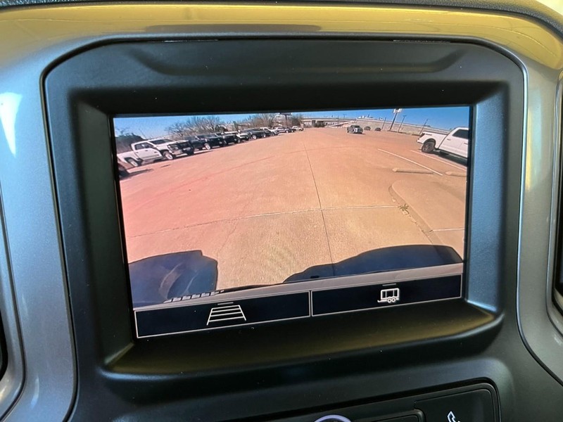 Chevrolet Silverado 1500 Vehicle Full-screen Gallery Image 25